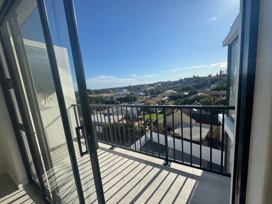 1 Bedroom Property for Sale in Table View Western Cape